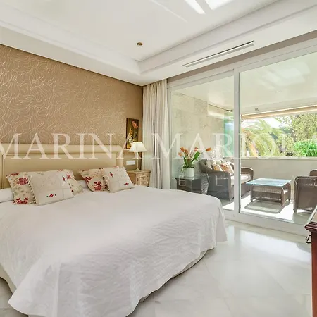 Marina Mariola * Μαρμπέλλα