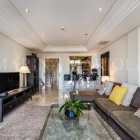 Marina Mariola * Μαρμπέλλα