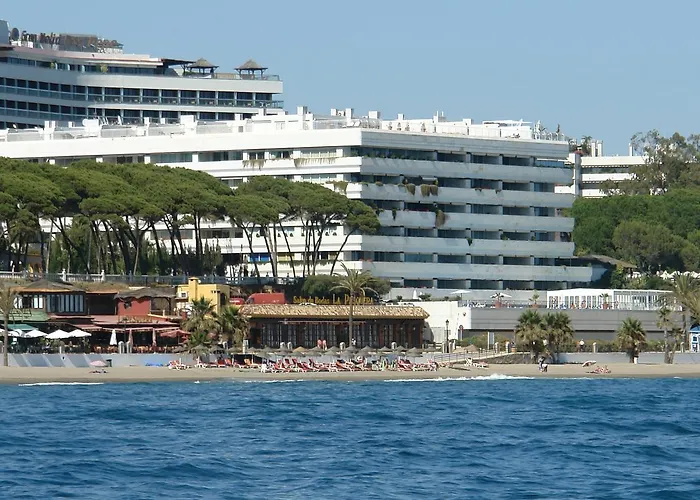 Marina Mariola *