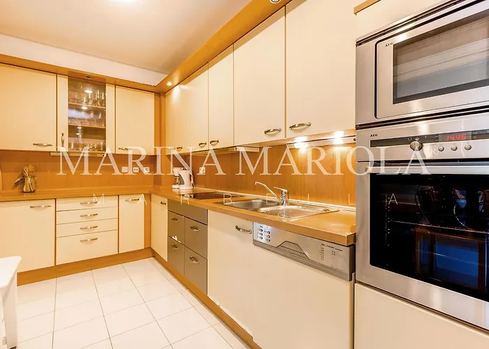 Marina Mariola Üdülőközpont Marbella