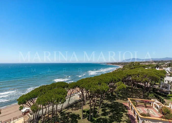 Marina Mariola Resort *