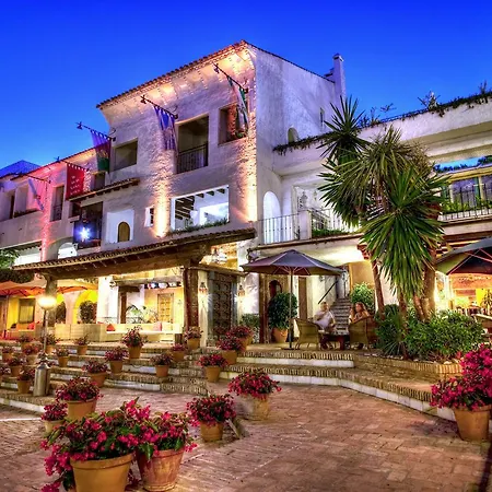 Marina Mariola Resort *