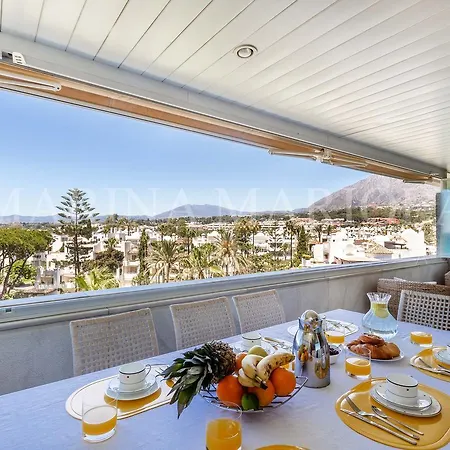 Marina Mariola Resort