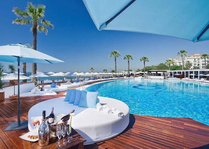 Marina Mariola Resort *