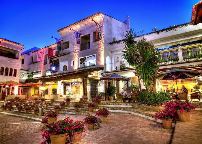 Marina Mariola Resort *