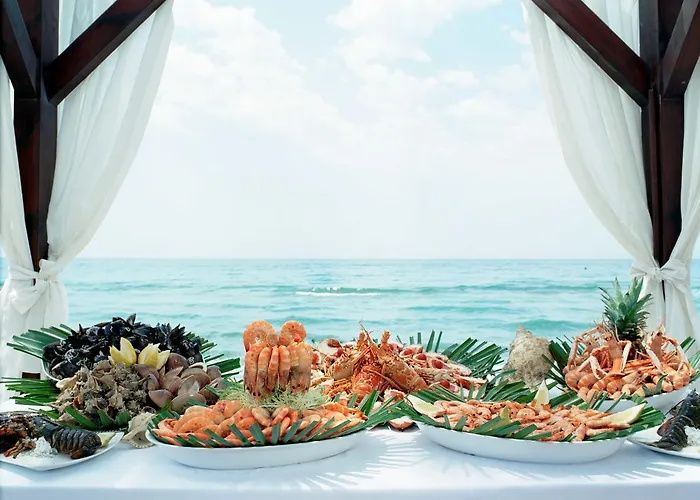 Marina Mariola Resort